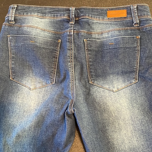 Dark wash bootcut jeans size 11! - Picture 5 of 8